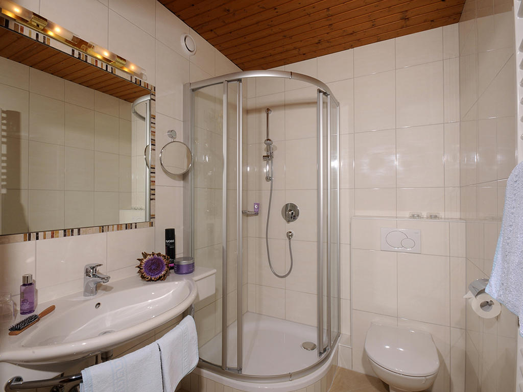Doppelzimmer mit Balkon